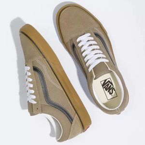 VANS - OLD SKOOL SHOES | TIMBERWOLF (GUM)